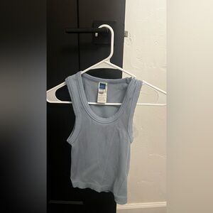 Old Navy seamless exhale ribbed crop top